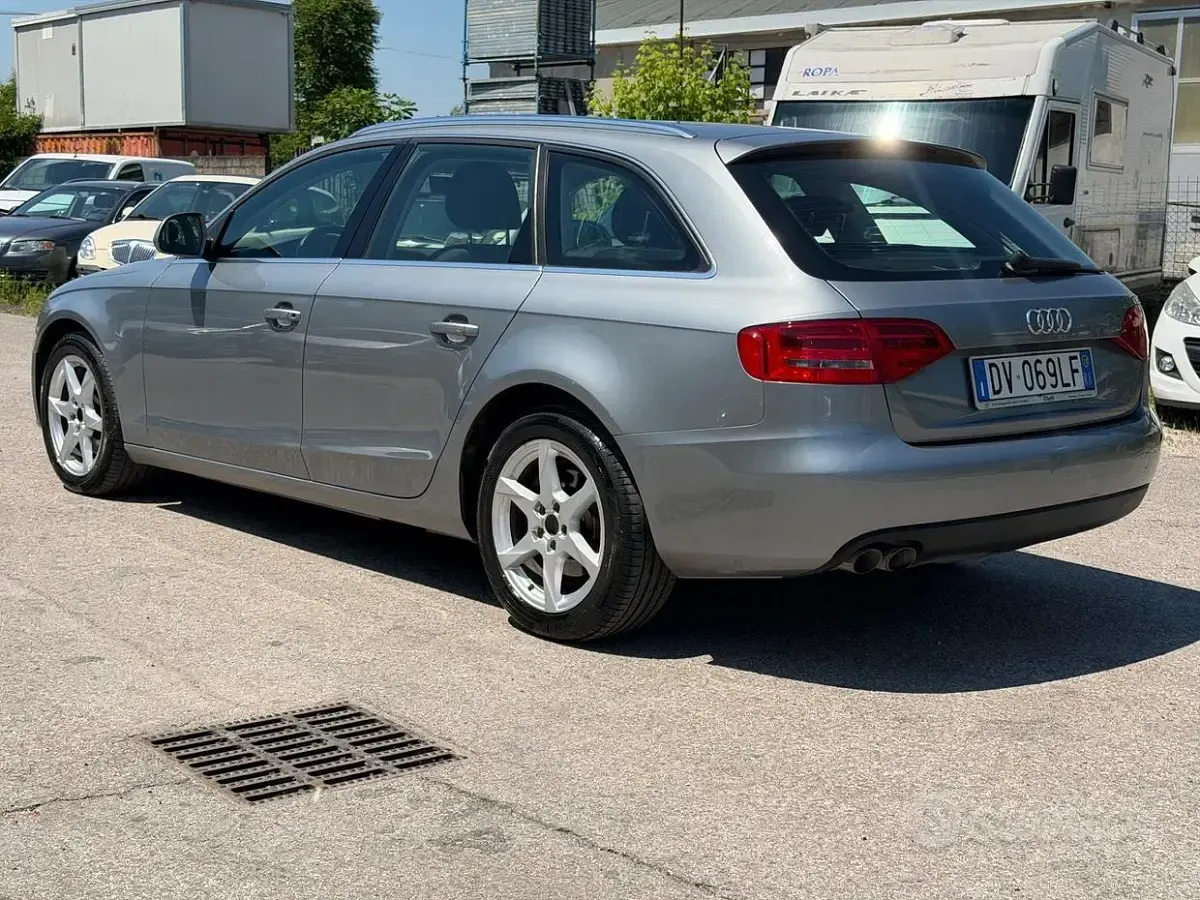 Usata Audi A4 Ambiente 140 CV (102 kW) 2009 Grigio Station wagon