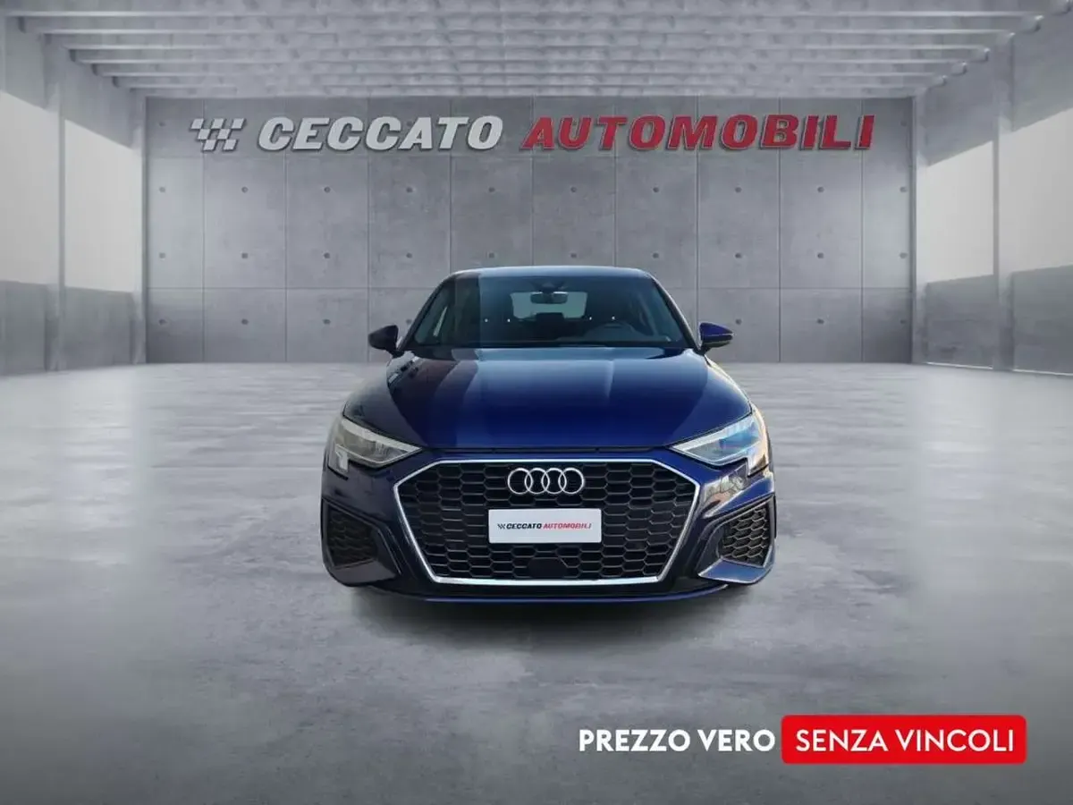 Usata Audi A3 S-Line 150 CV (110 kW) 2024 Blu/azzurro Berlina