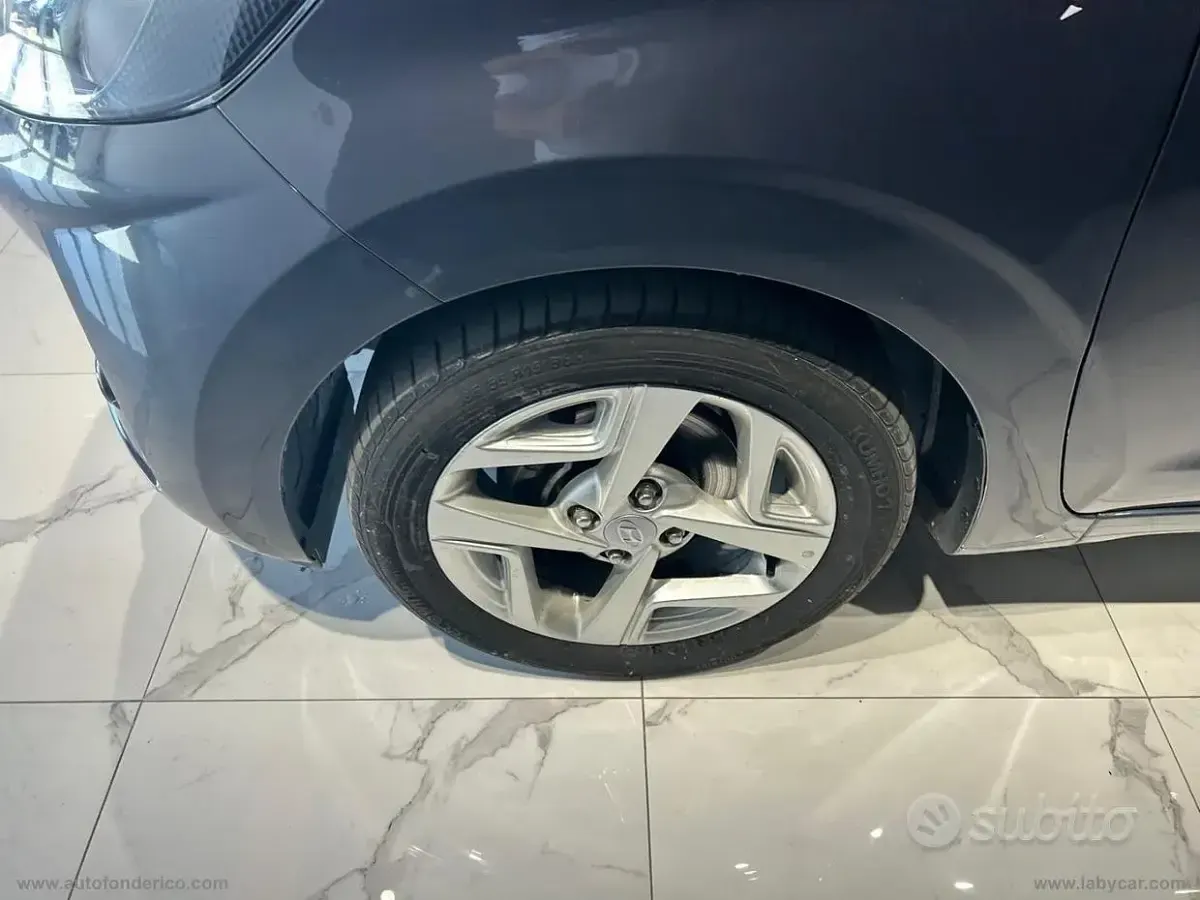 Brugt Hyundai i10 67 HK (49 kW) 2023 Grå Hatchback