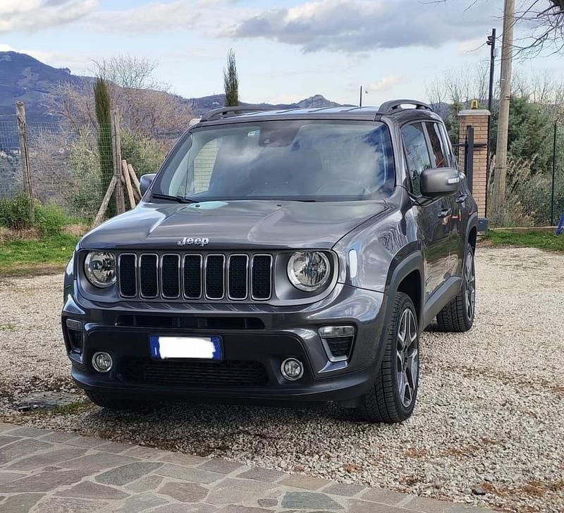 Usata Jeep Renegade Limited 140 CV (102 kW) 2019 Grigio SUV