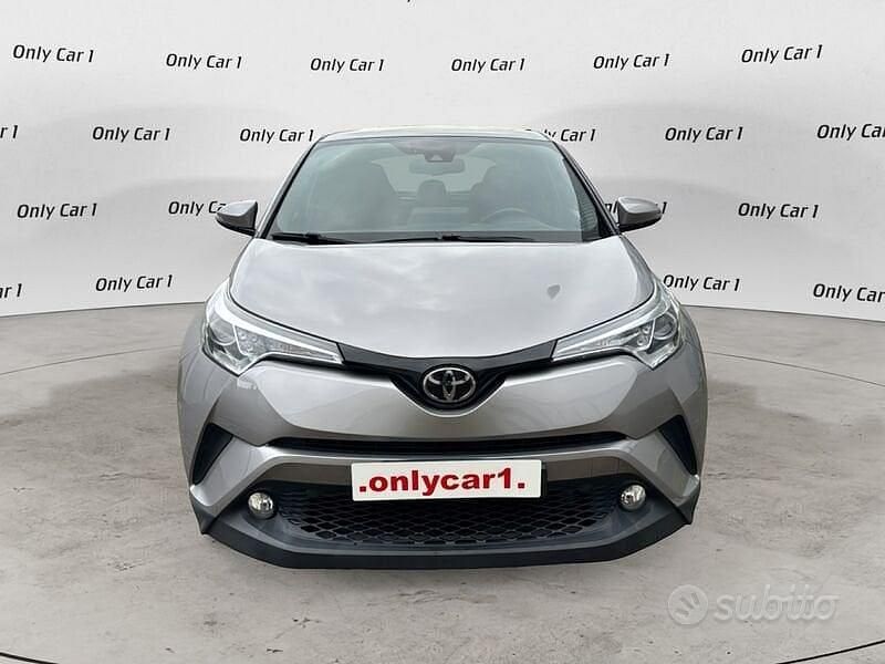 Usata Toyota C-HR Active 116 CV (85 kW) 2018 Grigio SUV