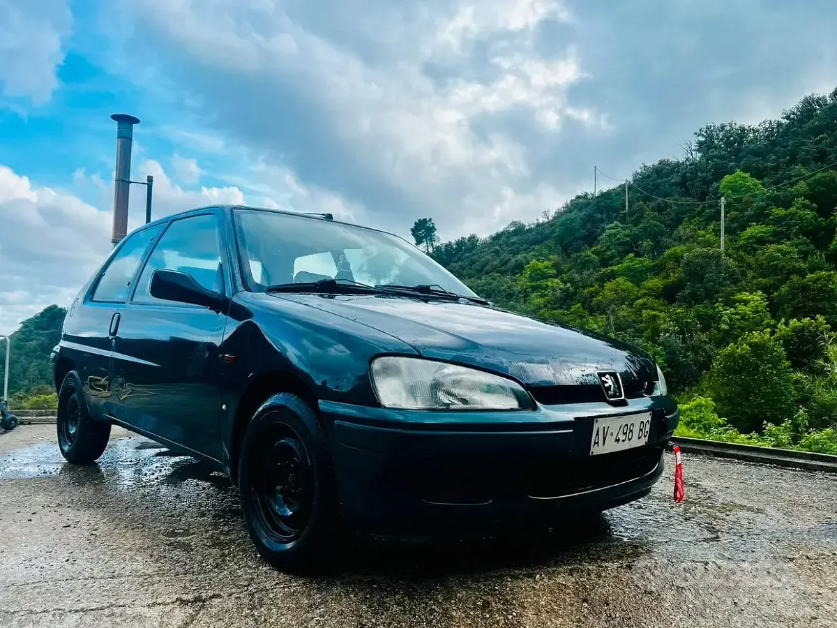 Usata Peugeot 106 60 CV (44 kW) 1997 Verde Utilitaria