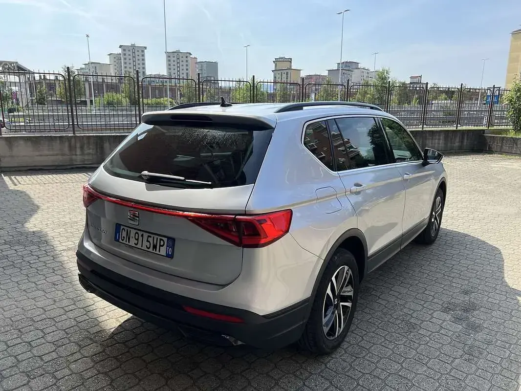 Usata Seat Tarraco Business 150 CV (110 kW) 2023 Argento SUV