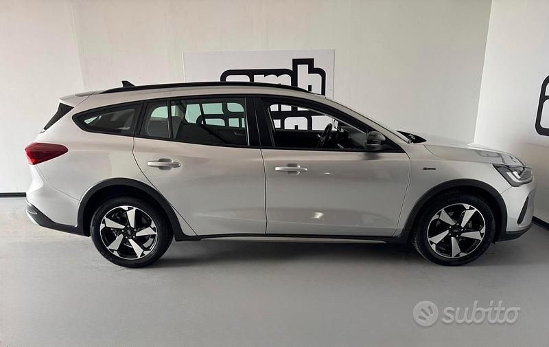 Usata Ford Focus Active 115 CV (84 kW) 2023 Argento Station wagon