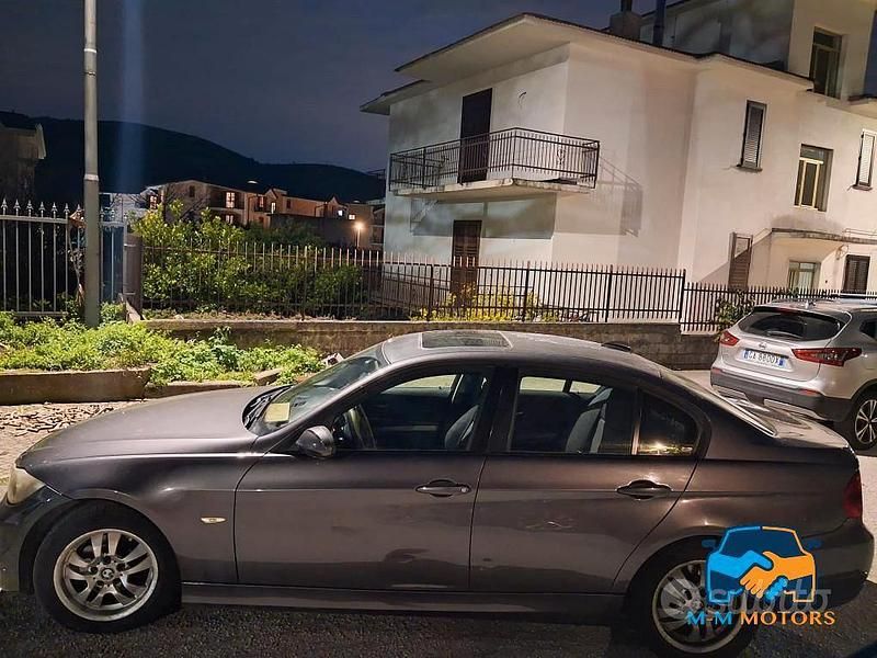 Usata BMW 318 M Sport 122 CV (89 kW) 2006 Grigio Berlina