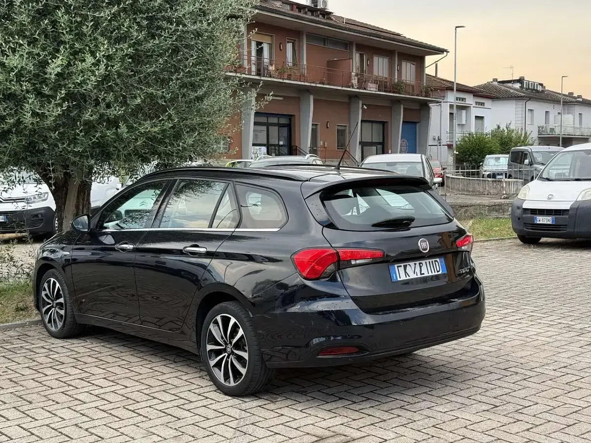 Usata Fiat Tipo Lounge 120 CV (88 kW) 2017 Other Station wagon