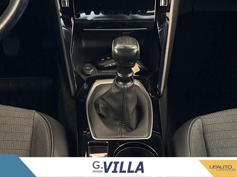 Usata Peugeot 2008 Allure 110 CV (80 kW) 2022 Bianco SUV