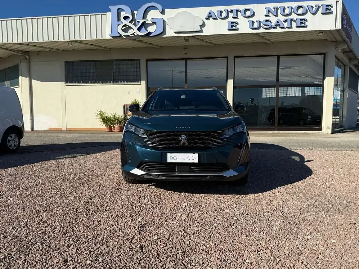 Usata Peugeot 5008 Allure 131 CV (96 kW) 2023 Blu SUV