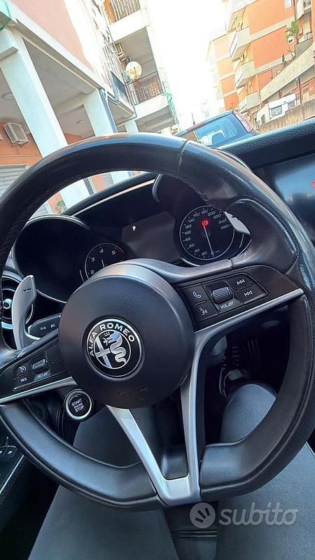 Usata Alfa Romeo Giulia 200 CV (147 kW) 2017 Berlina