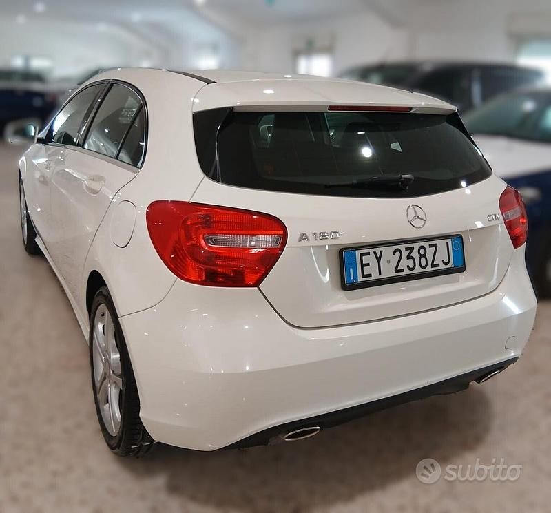 Usata Mercedes A180 Premium 109 CV (80 kW) 2015 Bianco Berlina