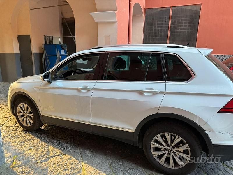Usata VW Tiguan 150 CV (110 kW) 2019 Bianco SUV