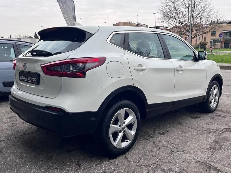 Usata Nissan Qashqai Acenta 116 CV (85 kW) 2020 Bianco SUV
