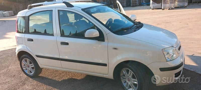 Usata Fiat Panda 69 CV (50 kW) 2010 Bianco Utilitaria