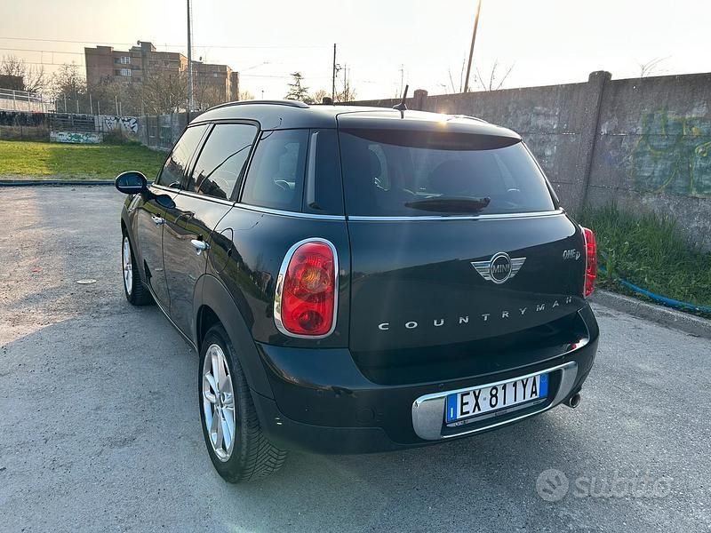 Usata Mini One D 90 CV (66 kW) 2014 Nero Utilitaria