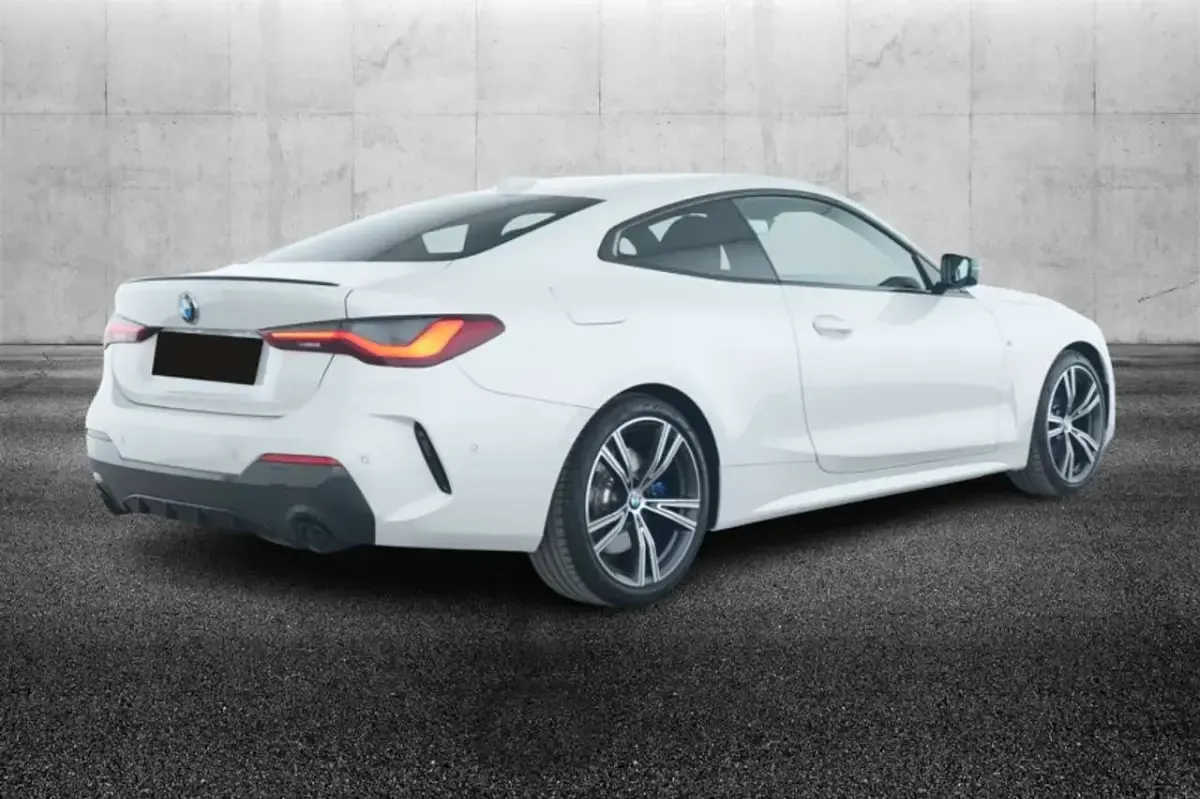 Usata BMW 420 Coupé M Sport 184 CV (135 kW) 2024 Bianco Coupé