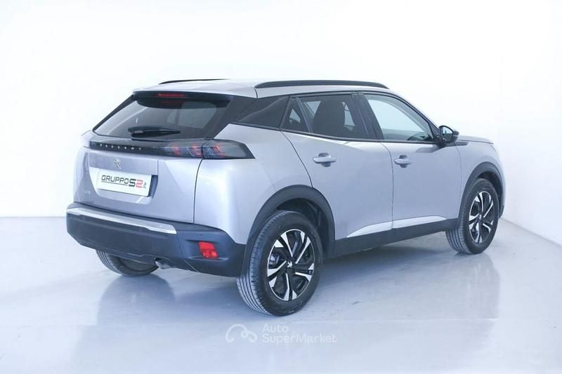 Usata Peugeot 2008 Allure 101 CV (74 kW) 2022 Gray SUV