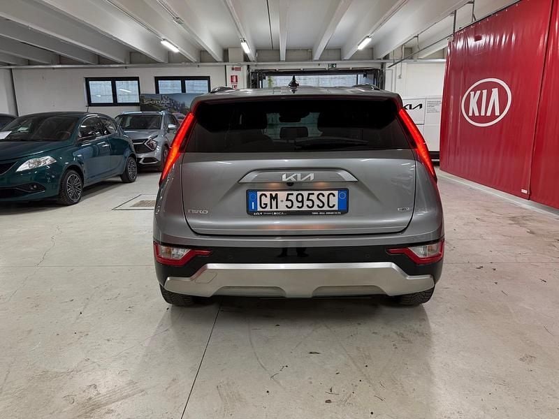 Usata Kia Niro Style 105 CV (77 kW) 2023 Steel gray SUV