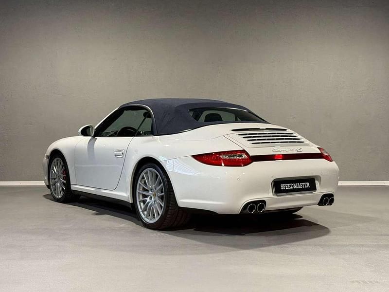 Usata Porsche 911 Carrera 4S Cabriolet 385 CV (283 kW) 2009 Carrara white Cabrio