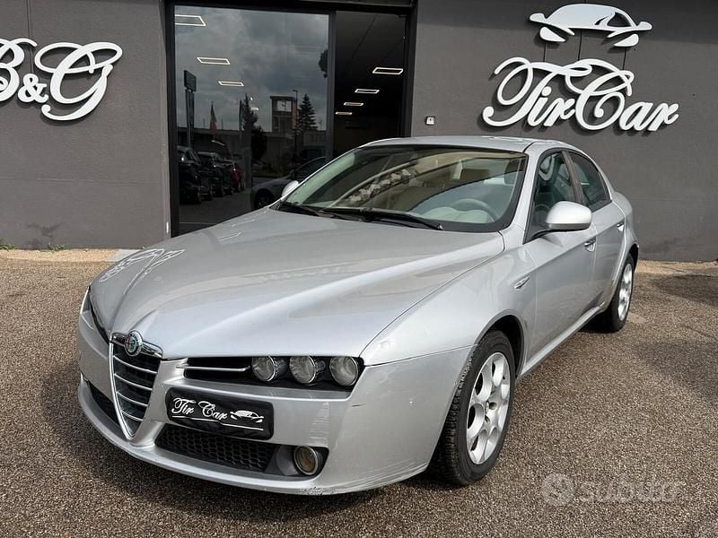 Usata Alfa Romeo 159 120 CV (88 kW) 2006 Grigio Berlina
