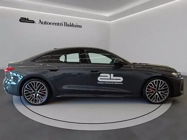 Usata Audi A5 Advanced 204 CV (150 kW) 2025 Nero Berlina