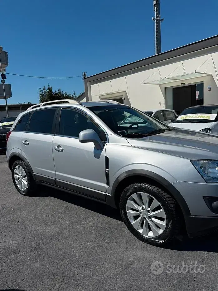 Usata Opel Antara Cosmo 163 CV (119 kW) 2014 Grigio SUV