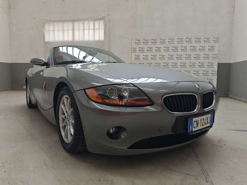 Usata BMW Z4 192 CV (141 kW) 2004 Grigio Cabrio