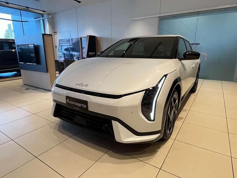 Nuova Kia EV4 GT-Line 50 kW (68 CV) 2026 Deluxe white Berlina