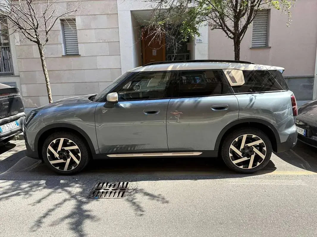 Usata Mini Countryman 170 CV (125 kW) 2026 Verde SUV