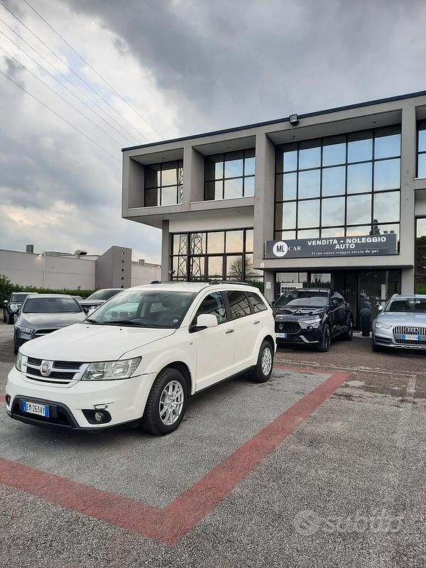 Usata Fiat Freemont 140 CV (102 kW) 2012 Bianco SUV
