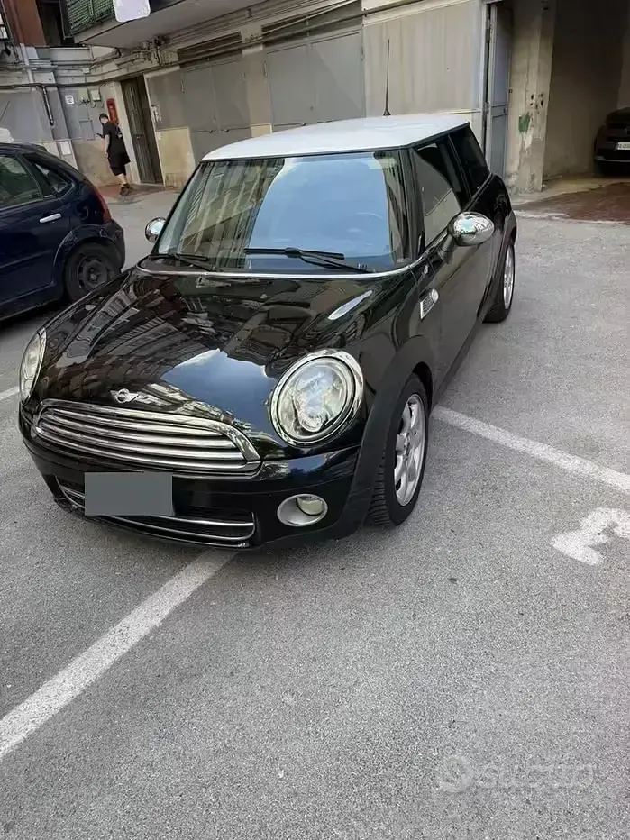Usata Mini Cooper D 116 CV (85 kW) 2011 Nero Utilitaria