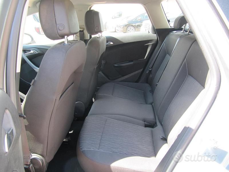 Usata Opel Astra 110 CV (80 kW) 2013 Grigio Station wagon