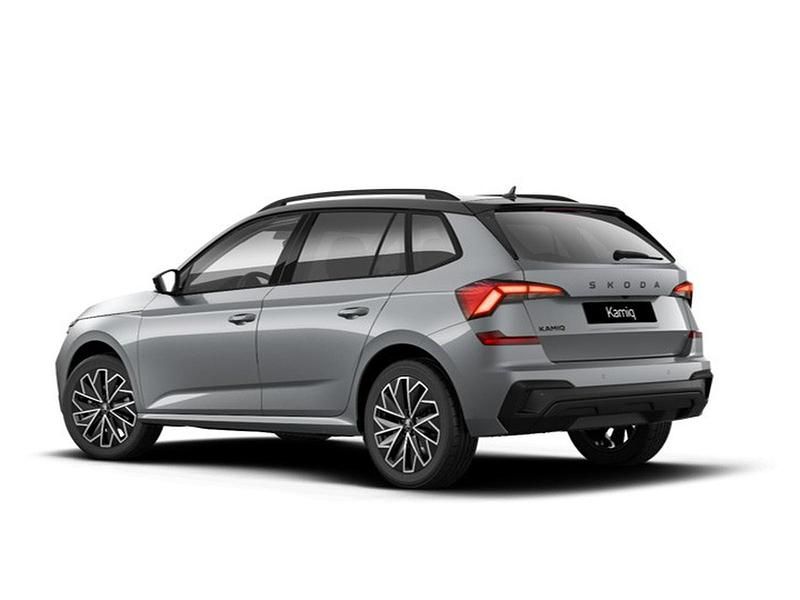 Nuova Skoda Kamiq 115 CV (84 kW) 2026 Smokey diamondargento metallizzato nero SUV