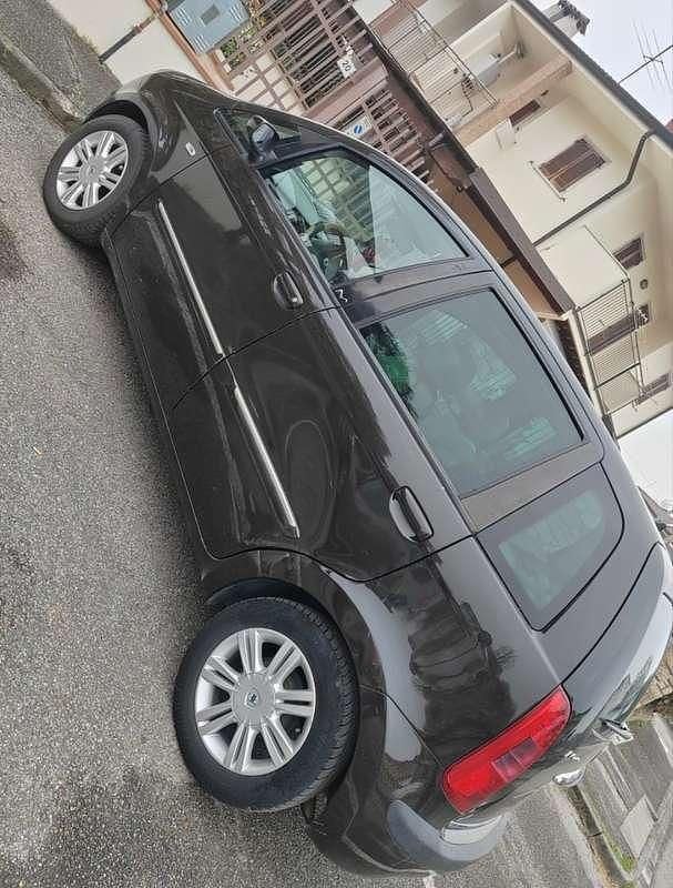 Usata Lancia Musa 95 CV (69 kW) 2006 Monovolume