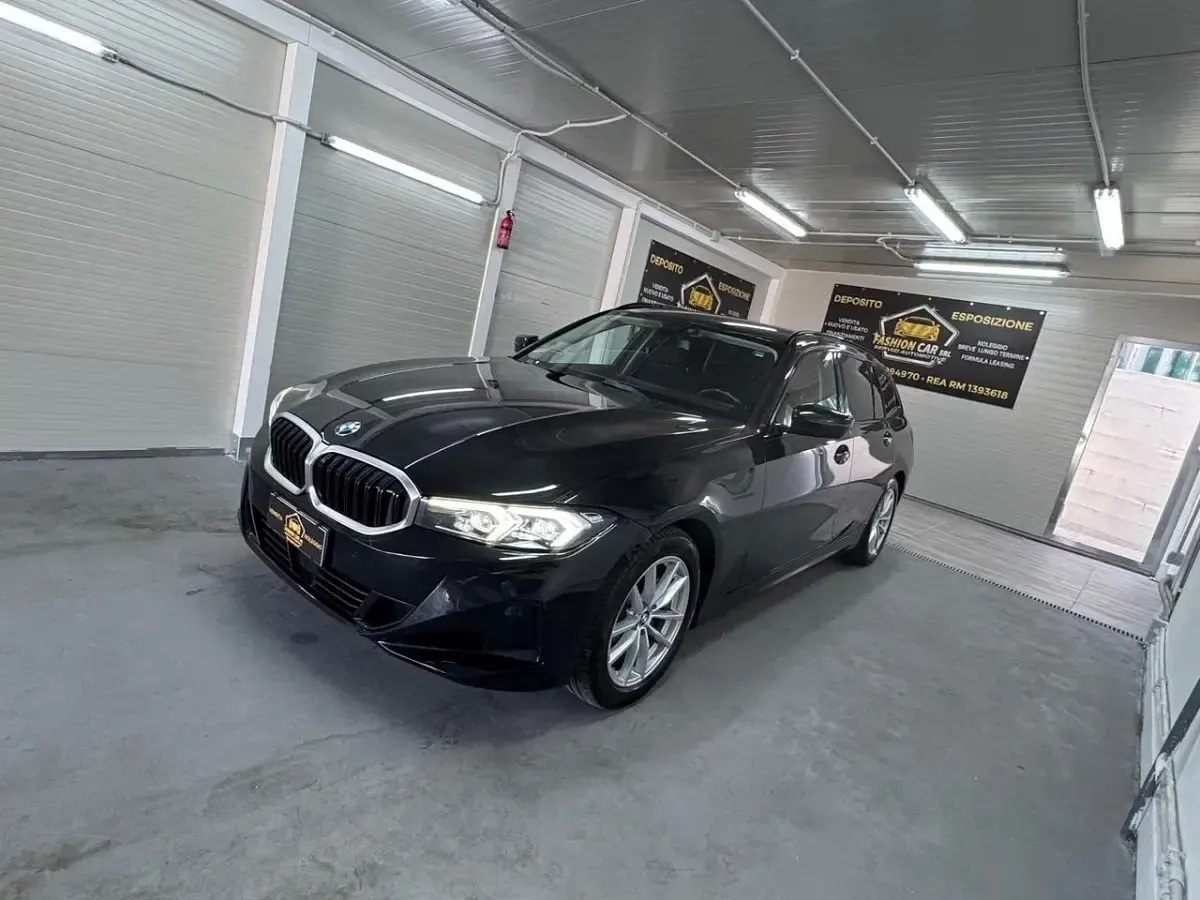 Usata BMW 316 122 CV (89 kW) 2023 Nero Station wagon