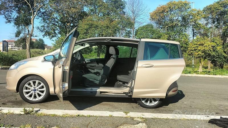Usata Ford B-MAX Titanium 100 CV (73 kW) 2017 Monovolume