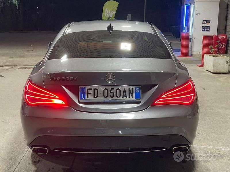 Usata Mercedes CLA200 2016 Grigio Berlina