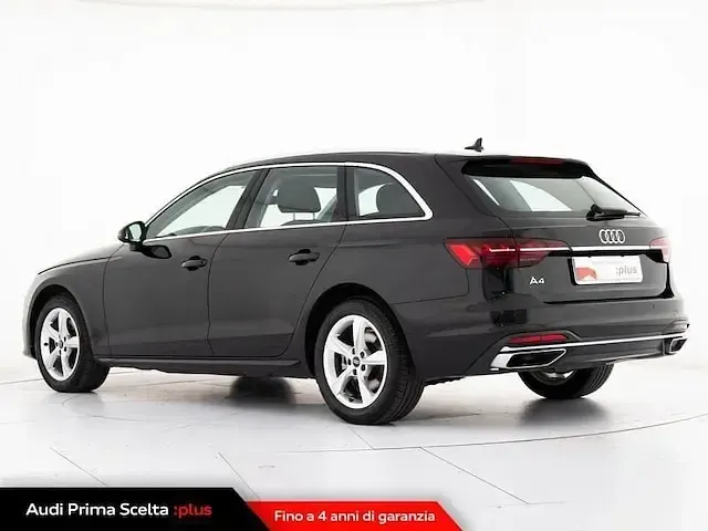 Usata Audi A4 Advanced Plus 163 CV (119 kW) 2023 Nero brillante Station wagon