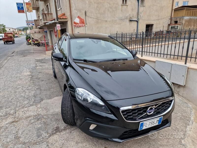 Usata Volvo V40 CC Ocean Race 150 CV (110 kW) 2015 Nero Station wagon