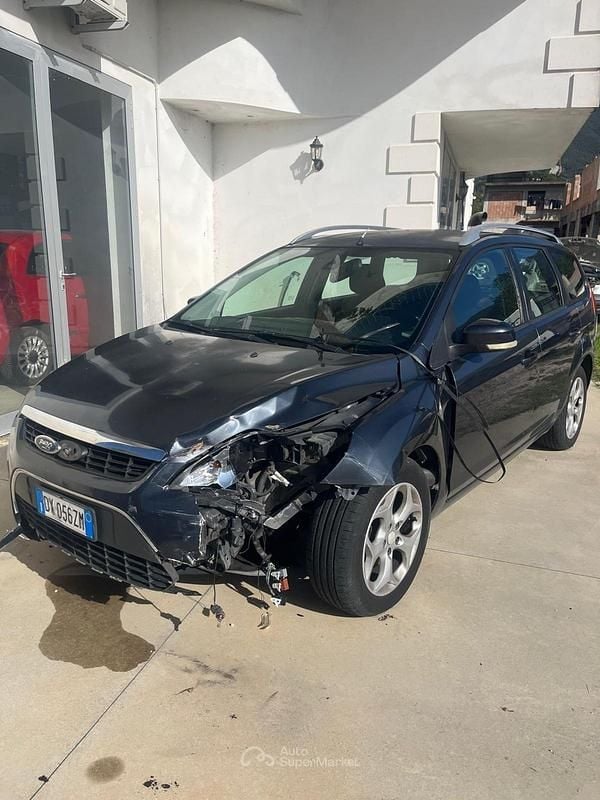 Usata Ford Focus 109 CV (80 kW) 2009 Blu Station wagon