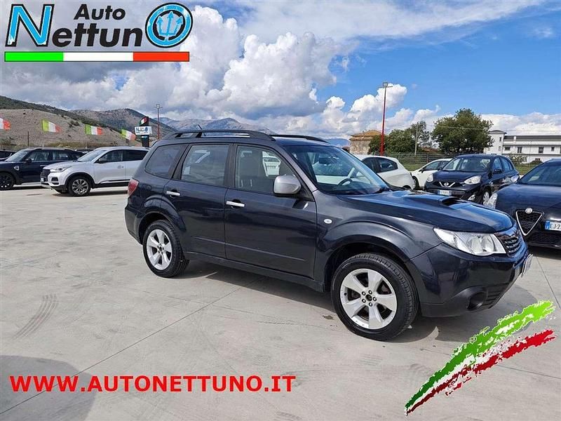 Usado Subaru Forester 147 CV (108 kW) 2009 Gris SUV