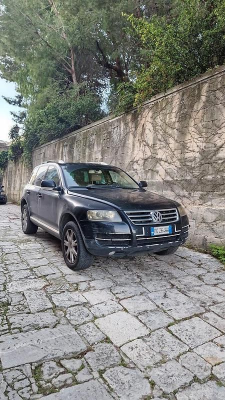 Usata VW Touareg 224 CV (164 kW) 2006 Nero SUV