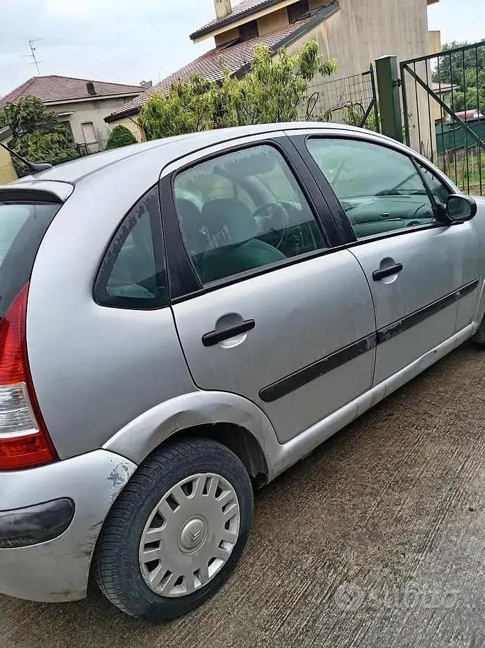 Usata Citroën C3 60 CV (44 kW) 2002 Grigio Utilitaria