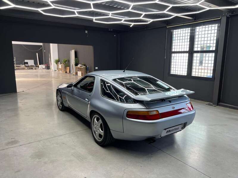 Usata Porsche 928 349 CV (256 kW) 1992 Argento Coupé