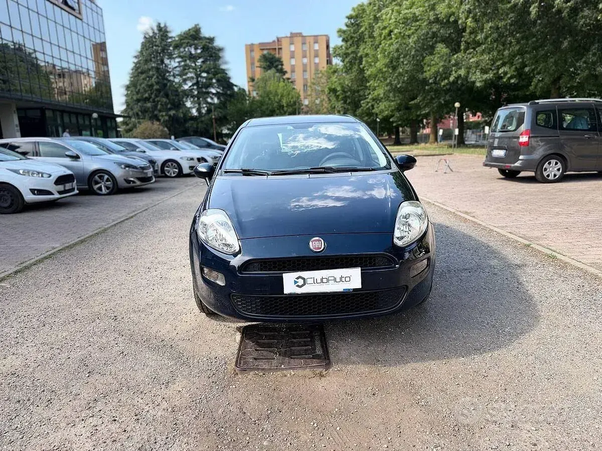 Usata Fiat Punto Street 69 CV (50 kW) 2015 Nero Utilitaria