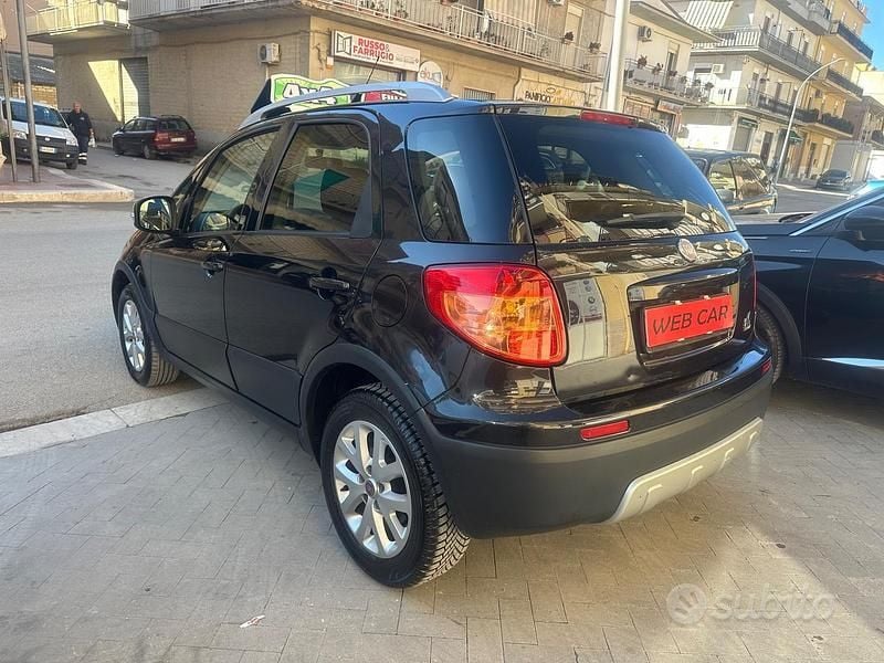 Usata Fiat Sedici Emotion 134 CV (98 kW) 2012 Nero SUV