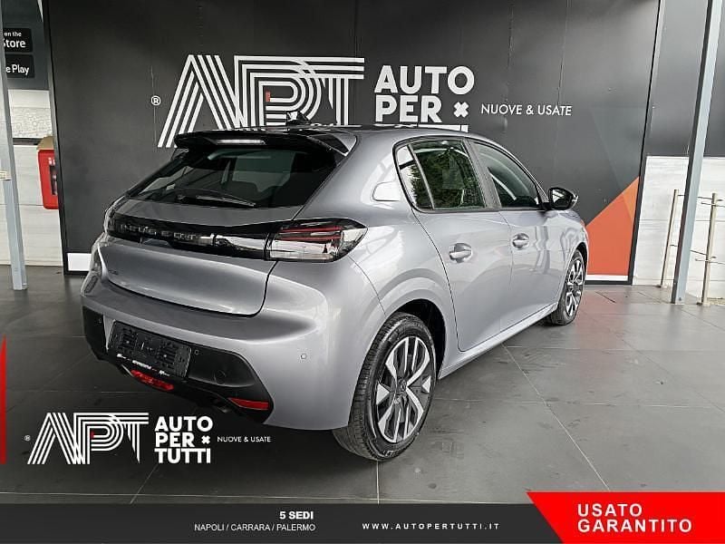Usata Peugeot 208 Active 101 CV (74 kW) 2024 Grigio scuro Utilitaria