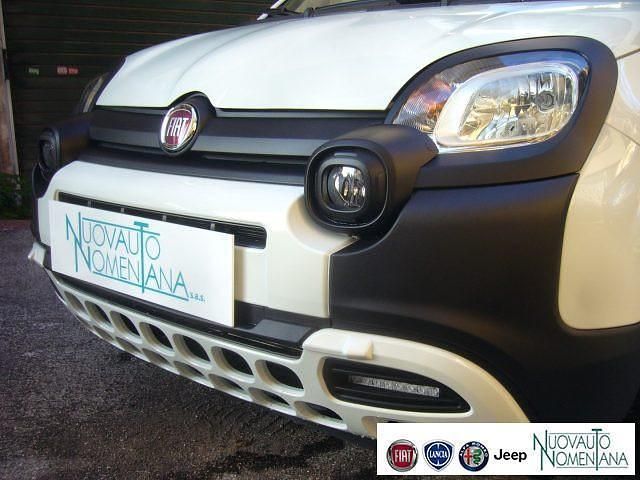 Usata Fiat Panda Cross Cross 69 CV (50 kW) 2024 Bianco Utilitaria