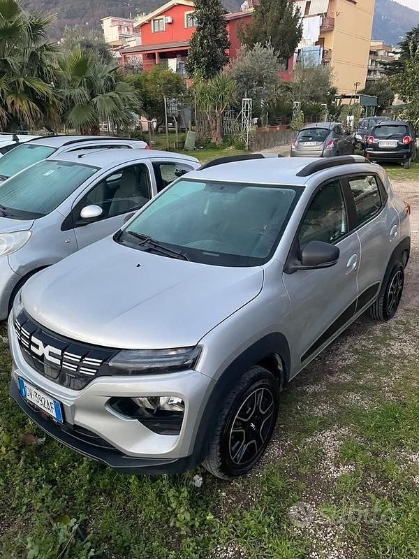 Occasion Dacia Spring 33 kW (45 ch) 2024 Gris Citadine
