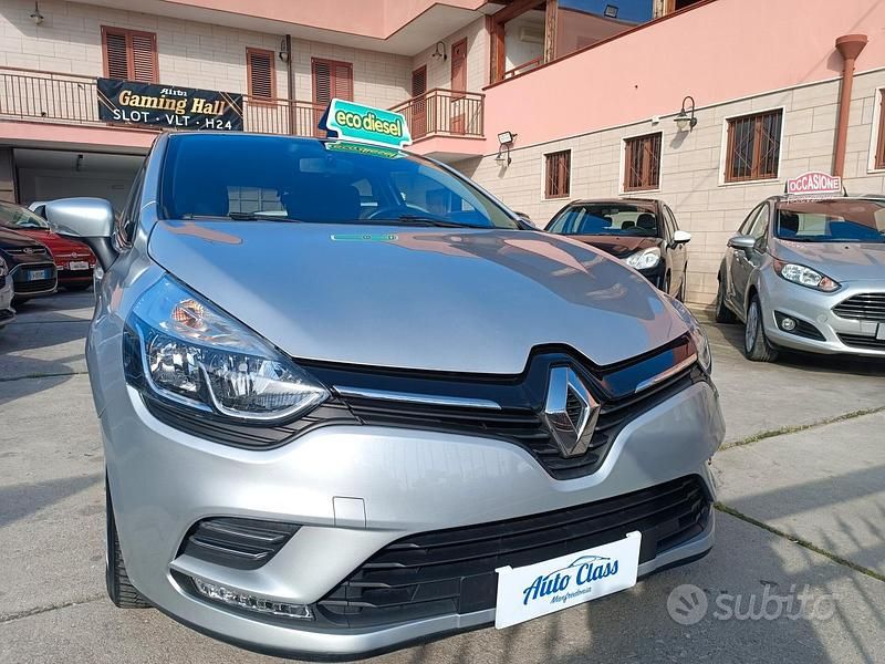 Usata Renault Clio IV 75 CV (55 kW) 2017 Grigio Berlina
