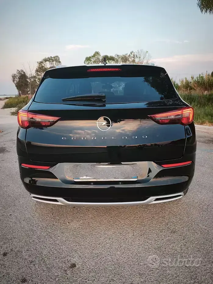 Usata Opel Grandland X Ultimate 131 CV (96 kW) 2022 Nero SUV